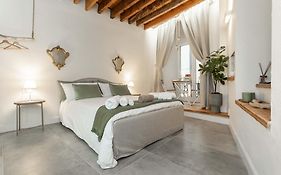 Luxury in Centro - 3min Acquario